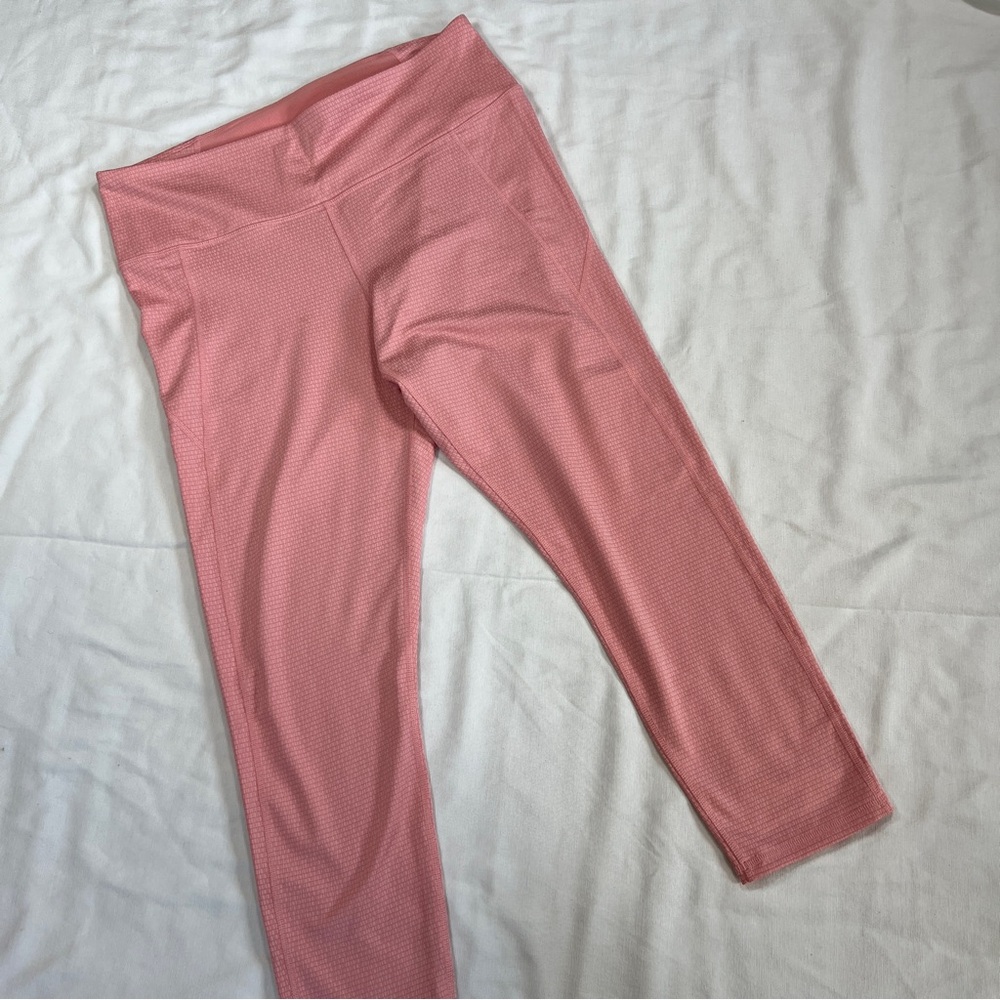Under Armour Women’s work out capris leggings XL like new condition